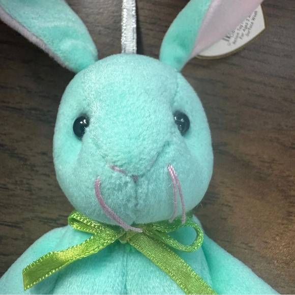 Collectible Basket Beanie Babies TY HIPPITY 2001 Retired 7 Inch Bunny Rabbit Tag - Picture 2 of 12